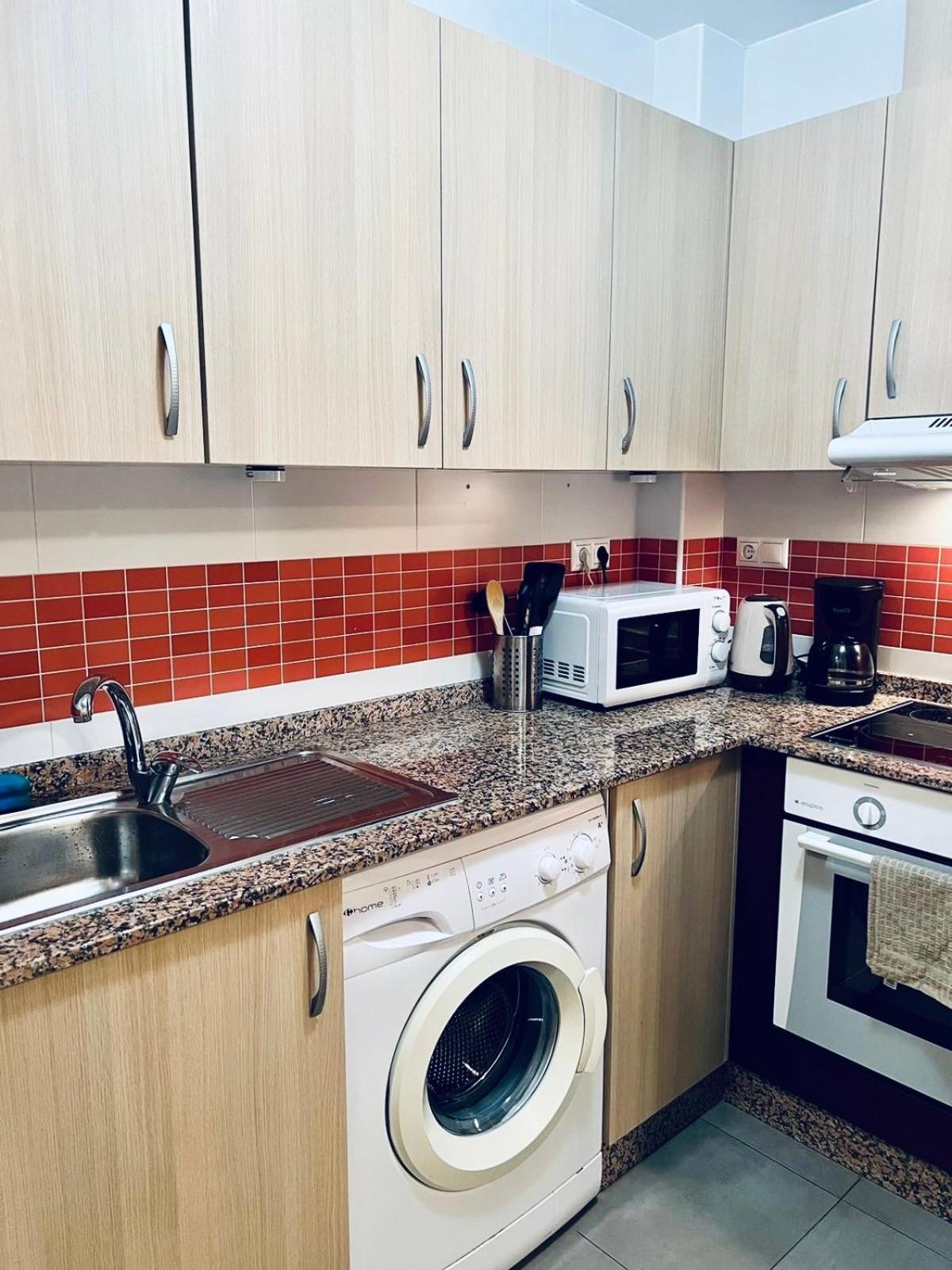 Nice And New Furnished Apartments In Torrevieja Centre Eksteriør bilde